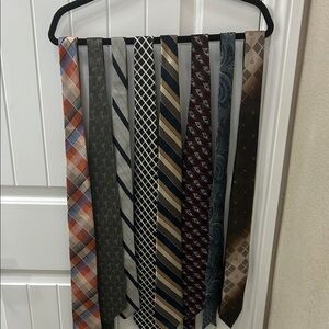 Men's Assorted Patterned Ties a set of 8